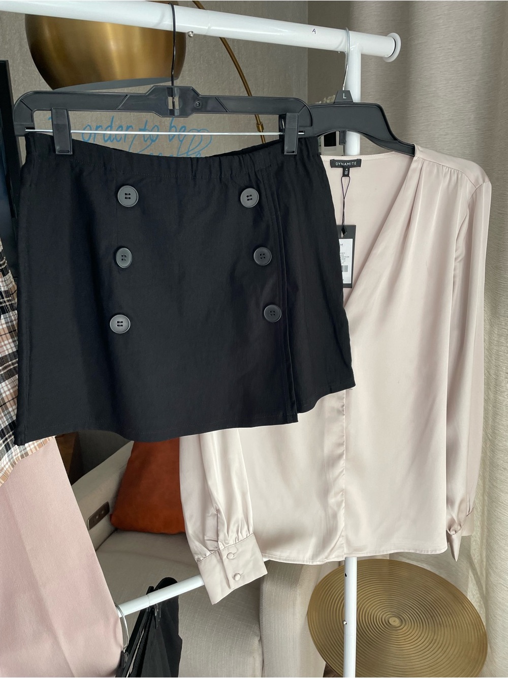 NWT Dynamite Soft Cream Satin V-Neck Blouse - Picture 13 of 16